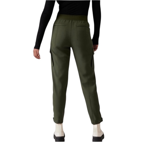 Athleta Endless High Rise Cargo Pants in green size 4 excellent condition - Picture 2 of 14